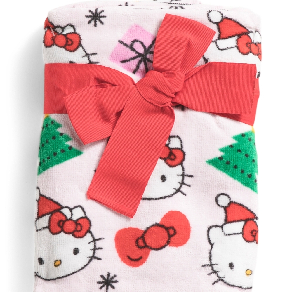 HELLO KITTY Set Of 2 Kitty Trees And Bows Hand Towels- NWT
